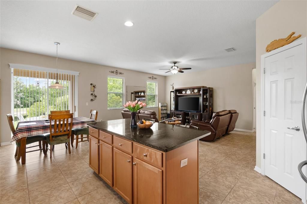 For Sale: $359,900 (4 beds, 2 baths, 1837 Square Feet)
