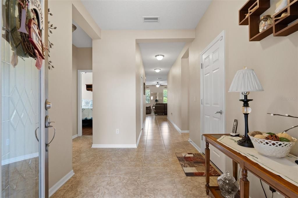 For Sale: $359,900 (4 beds, 2 baths, 1837 Square Feet)