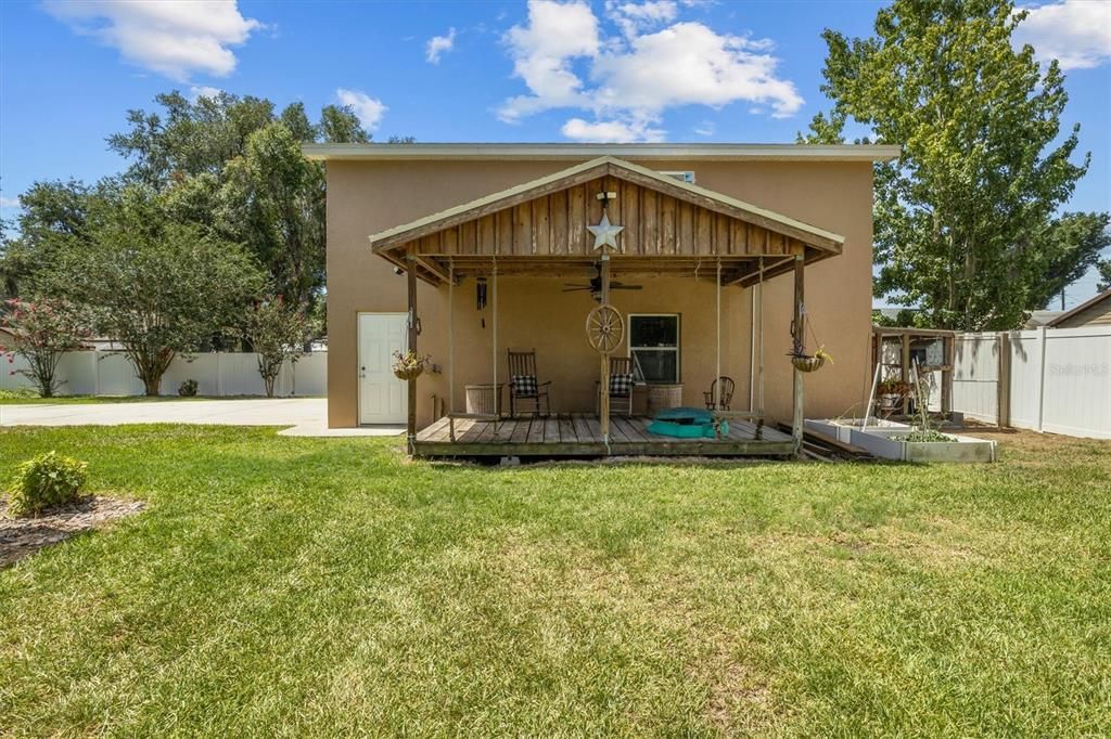 For Sale: $630,000 (5 beds, 2 baths, 2806 Square Feet)