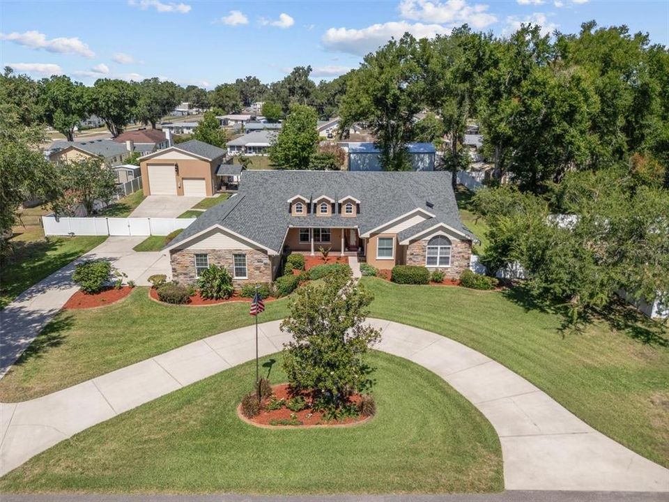 For Sale: $630,000 (5 beds, 2 baths, 2806 Square Feet)
