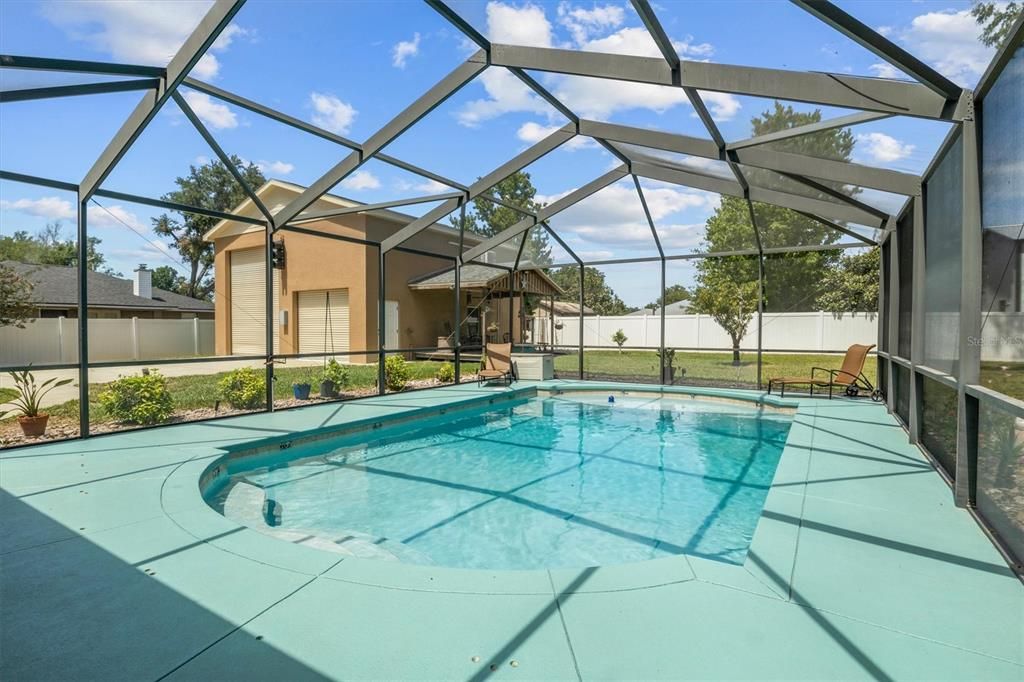 For Sale: $630,000 (5 beds, 2 baths, 2806 Square Feet)
