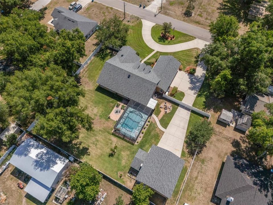 For Sale: $630,000 (5 beds, 2 baths, 2806 Square Feet)