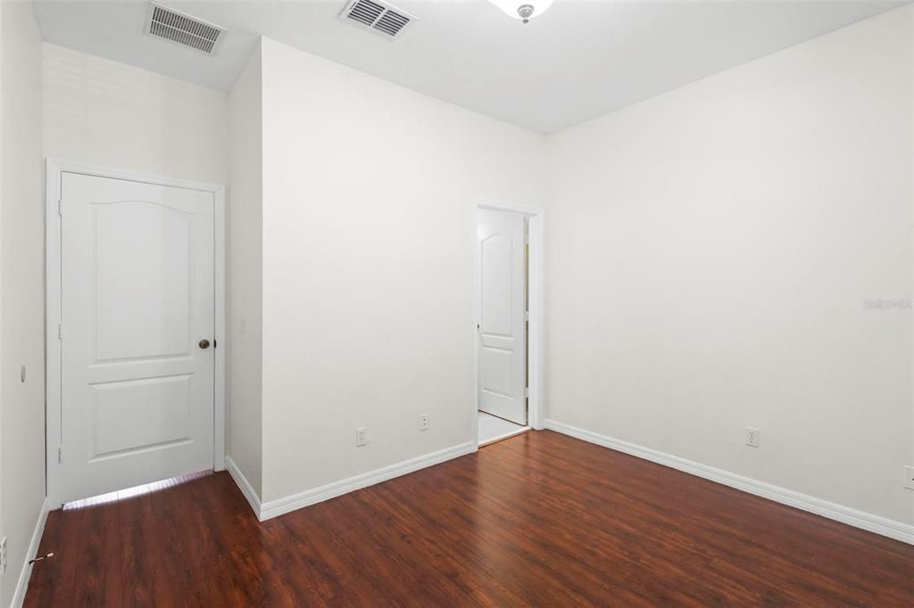 В аренду: $1,750 (2 спален, 2 ванн, 1071 Квадратных фут)