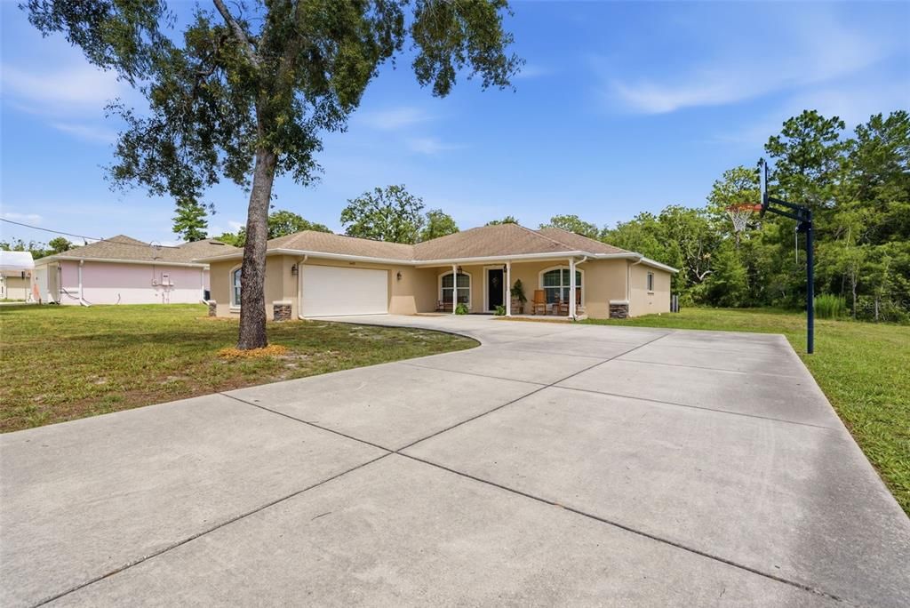 For Sale: $424,950 (4 beds, 2 baths, 1766 Square Feet)