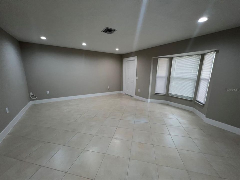 В аренду: $1,600 (2 спален, 2 ванн, 1052 Квадратных фут)