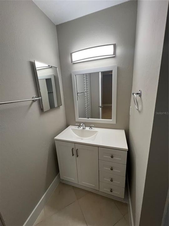 В аренду: $1,600 (2 спален, 2 ванн, 1052 Квадратных фут)