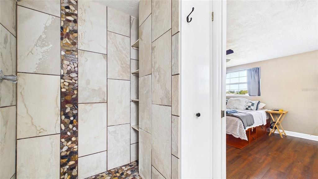 En Venta: $429,000 (3 camas, 2 baños, 1900 Pies cuadrados)