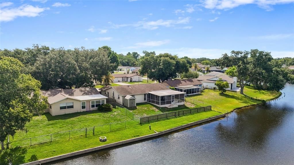 En Venta: $429,000 (3 camas, 2 baños, 1900 Pies cuadrados)