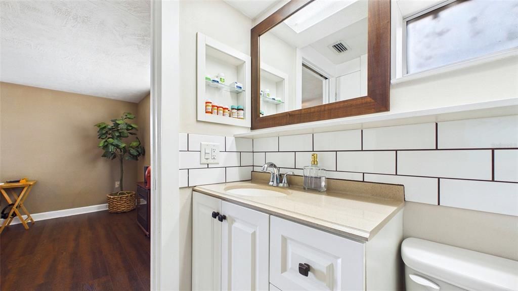 En Venta: $429,000 (3 camas, 2 baños, 1900 Pies cuadrados)