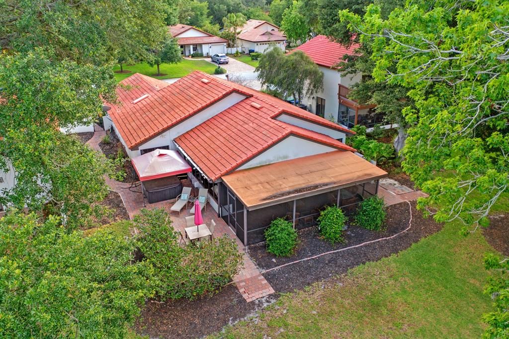 Под контрактом: $575,000 (3 спален, 2 ванн, 1828 Квадратных фут)