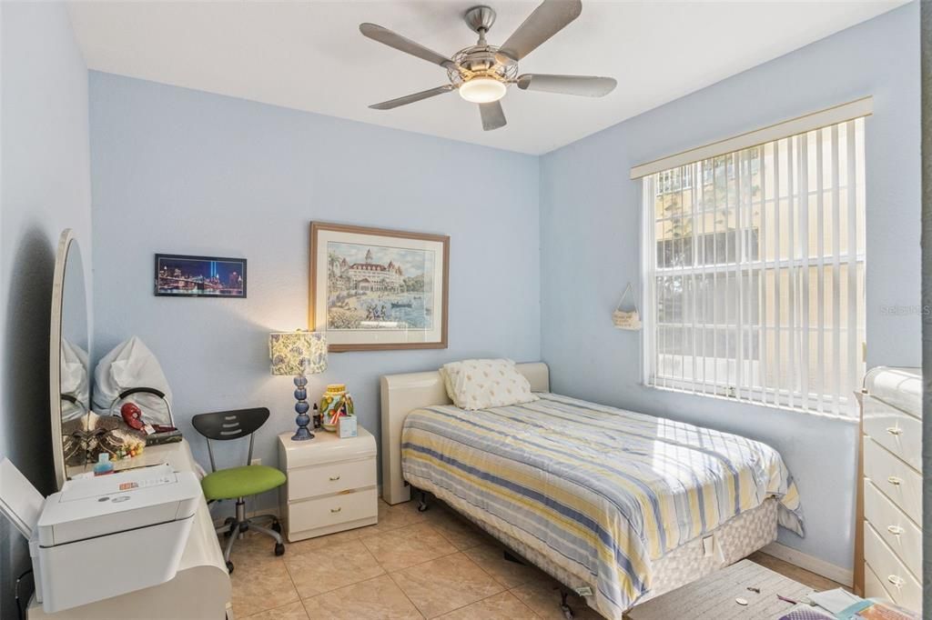 For Sale: $175,000 (3 beds, 2 baths, 1218 Square Feet)