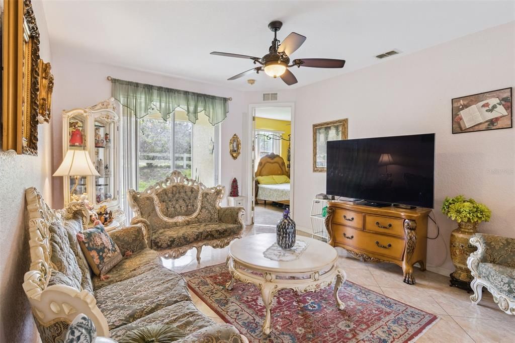 For Sale: $175,000 (3 beds, 2 baths, 1218 Square Feet)