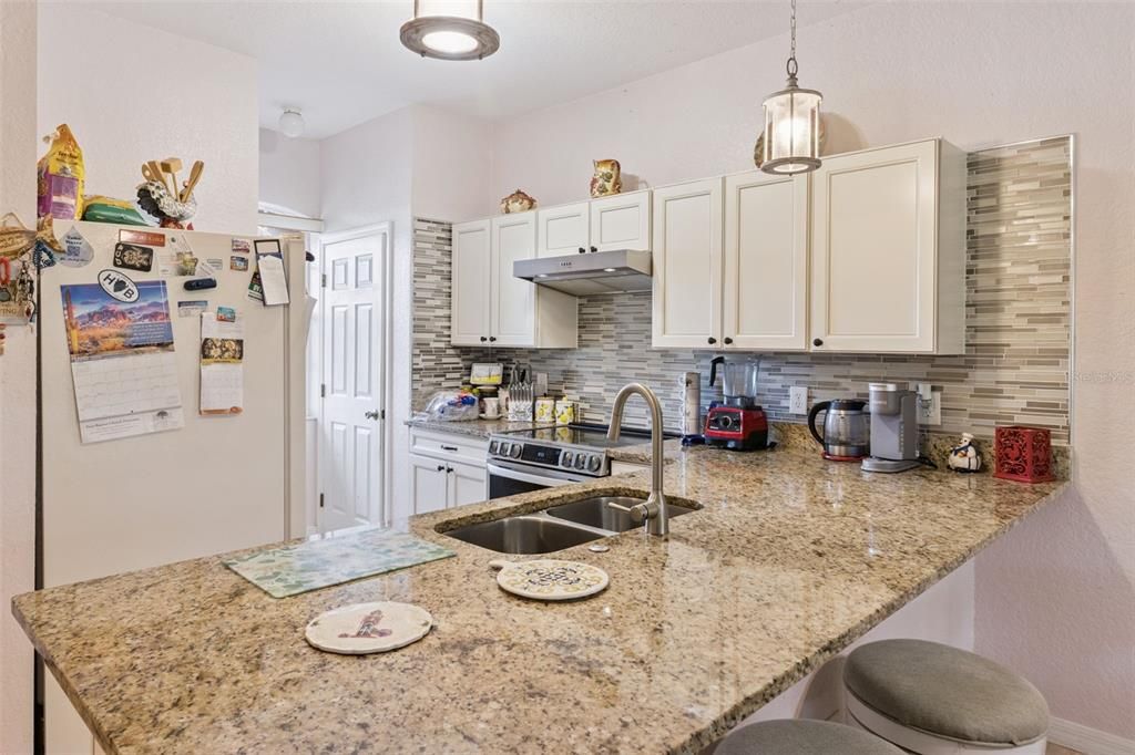 For Sale: $175,000 (3 beds, 2 baths, 1218 Square Feet)