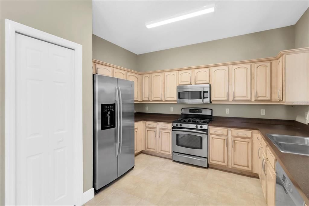 En Venta: $499,000 (4 camas, 2 baños, 2184 Pies cuadrados)