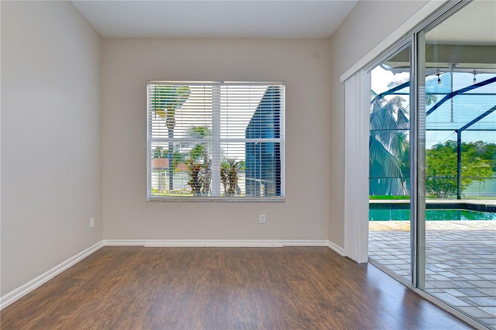 For Sale: $475,000 (3 beds, 2 baths, 1899 Square Feet)