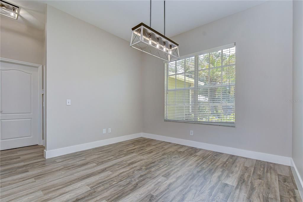 For Sale: $475,000 (3 beds, 2 baths, 1899 Square Feet)