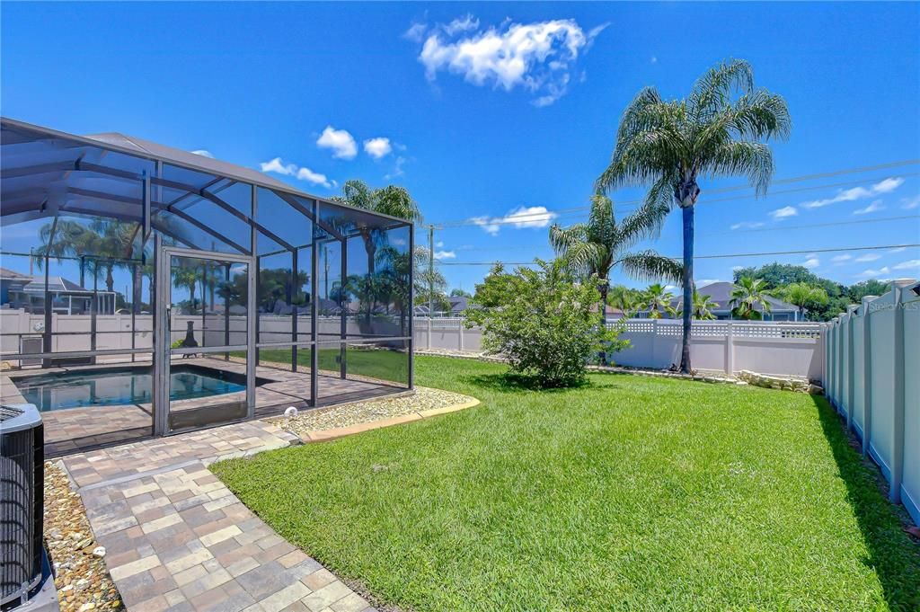 For Sale: $475,000 (3 beds, 2 baths, 1899 Square Feet)