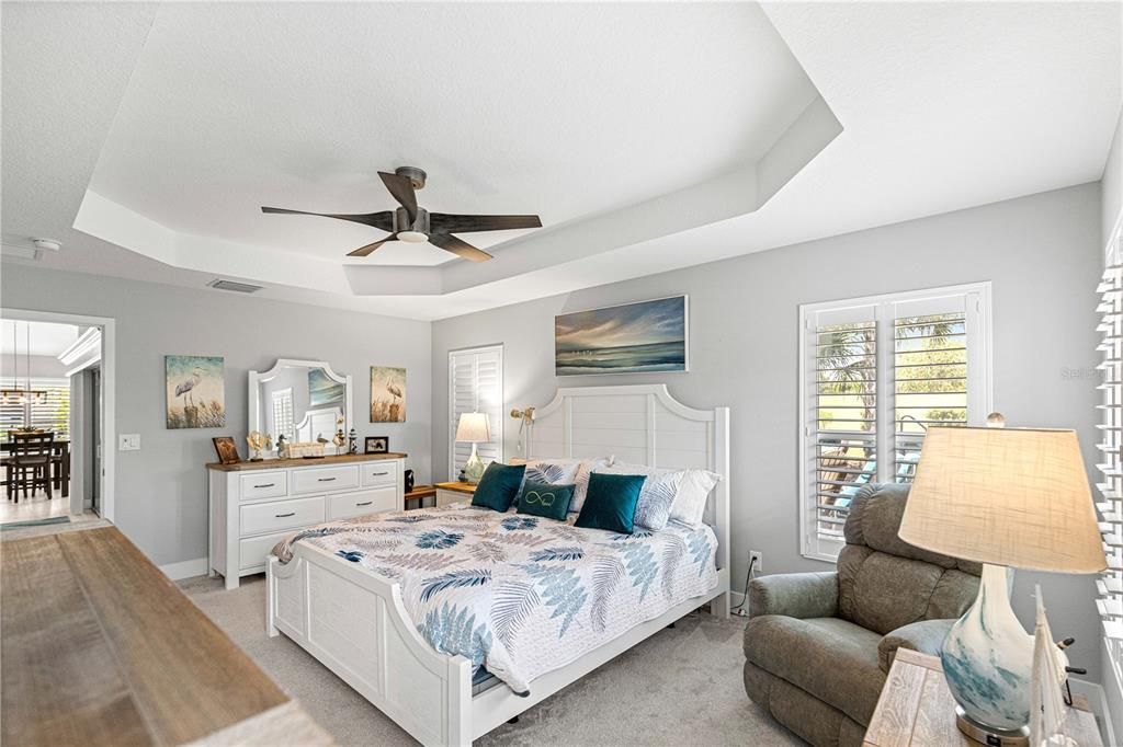 For Sale: $850,000 (3 beds, 2 baths, 1914 Square Feet)