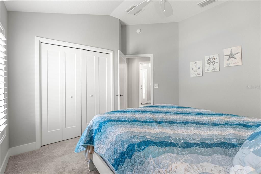 For Sale: $850,000 (3 beds, 2 baths, 1914 Square Feet)