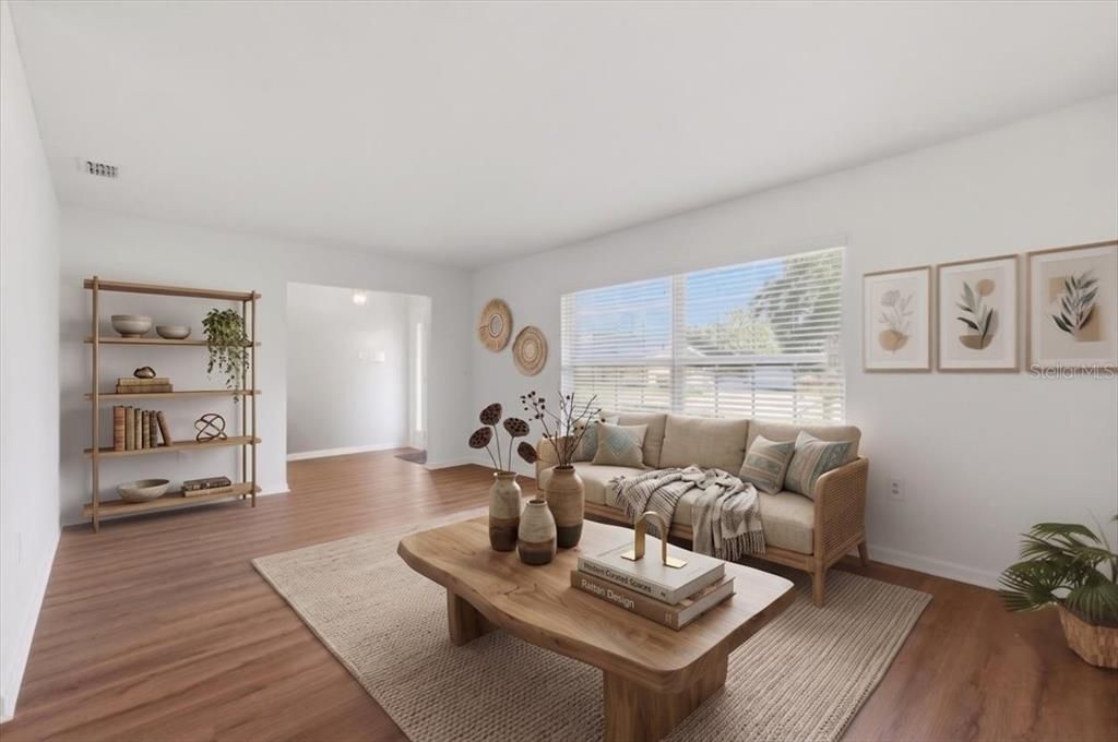 For Sale: $365,000 (3 beds, 3 baths, 2324 Square Feet)