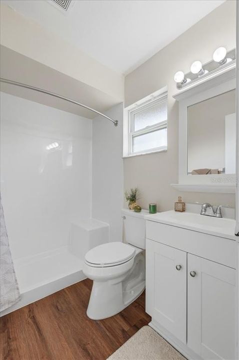 For Sale: $365,000 (3 beds, 3 baths, 2324 Square Feet)