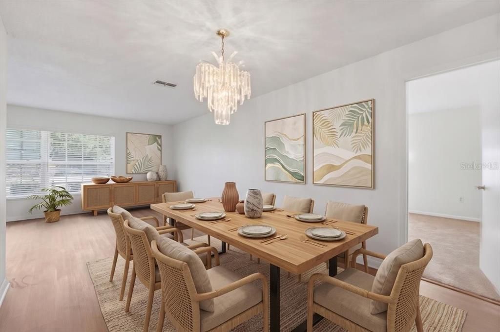 For Sale: $365,000 (3 beds, 3 baths, 2324 Square Feet)