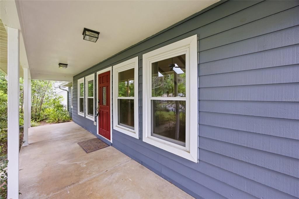 For Sale: $349,000 (3 beds, 2 baths, 1728 Square Feet)