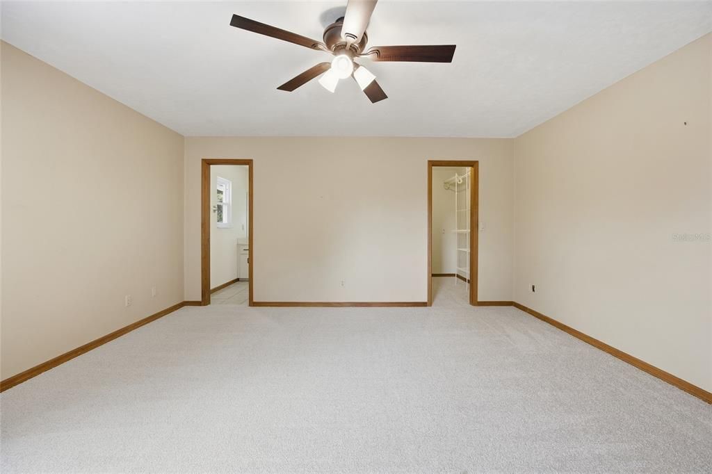 For Sale: $349,000 (3 beds, 2 baths, 1728 Square Feet)
