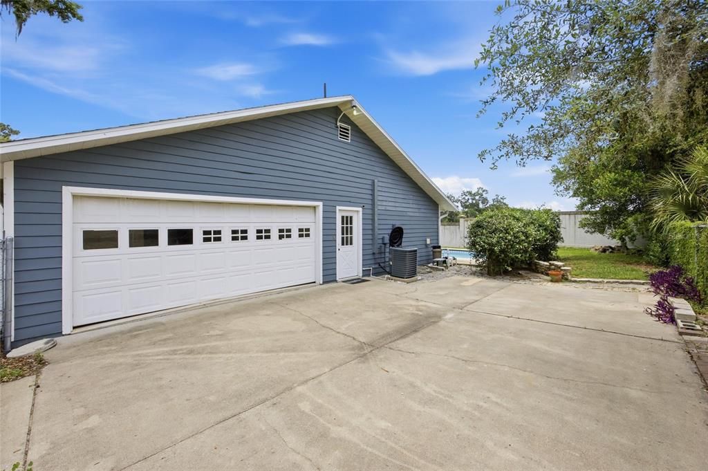 For Sale: $349,000 (3 beds, 2 baths, 1728 Square Feet)