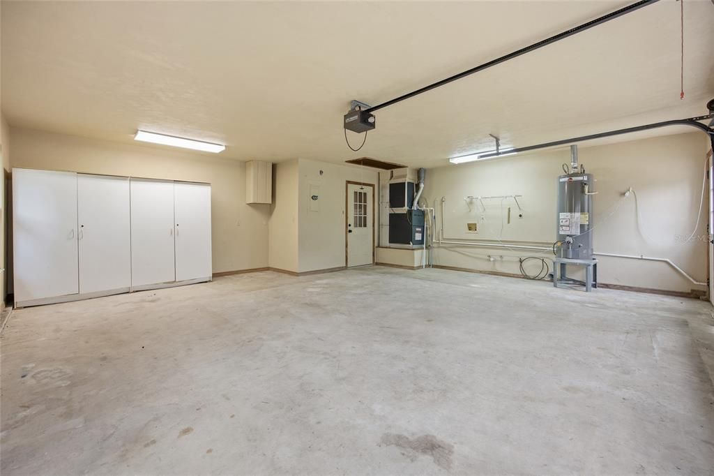 For Sale: $349,000 (3 beds, 2 baths, 1728 Square Feet)
