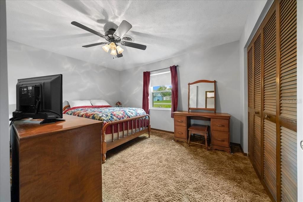 En Venta: $269,900 (3 camas, 2 baños, 1221 Pies cuadrados)