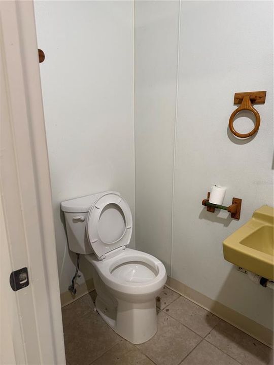 For Sale: $225,000 (2 beds, 2 baths, 1192 Square Feet)