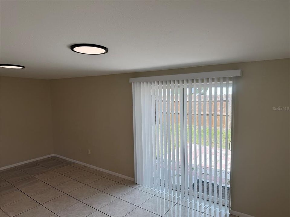 For Sale: $225,000 (2 beds, 2 baths, 1192 Square Feet)