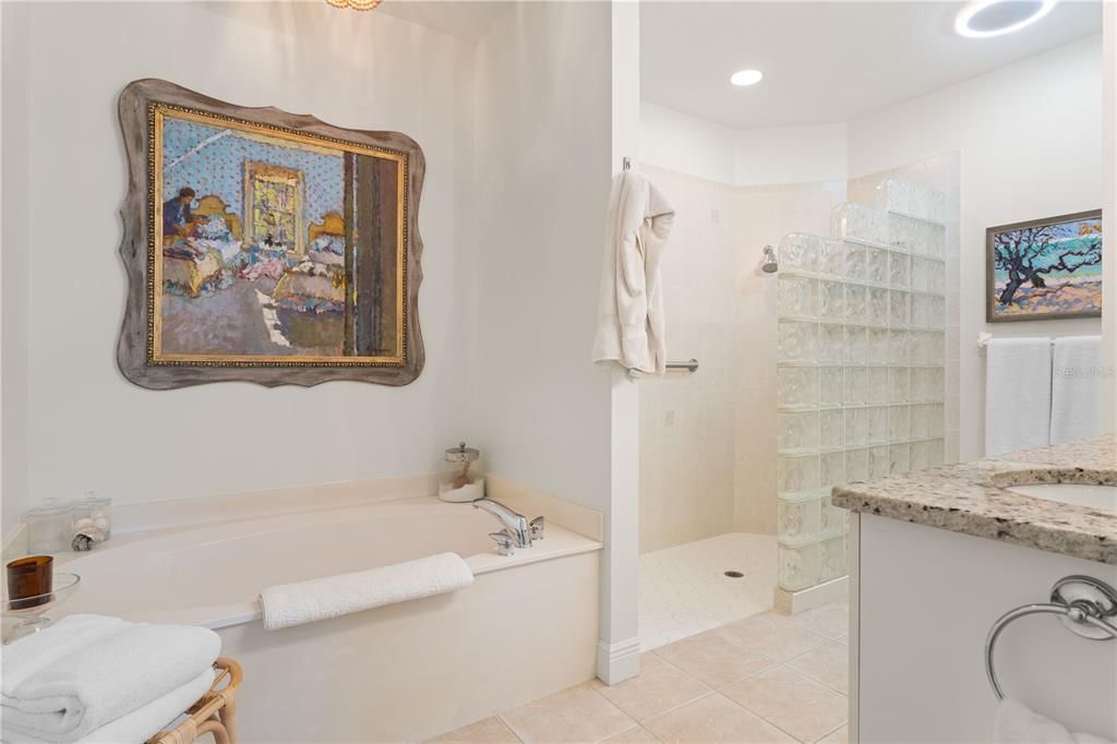 For Sale: $425,000 (3 beds, 2 baths, 2022 Square Feet)