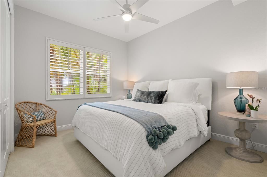 For Sale: $425,000 (3 beds, 2 baths, 2022 Square Feet)