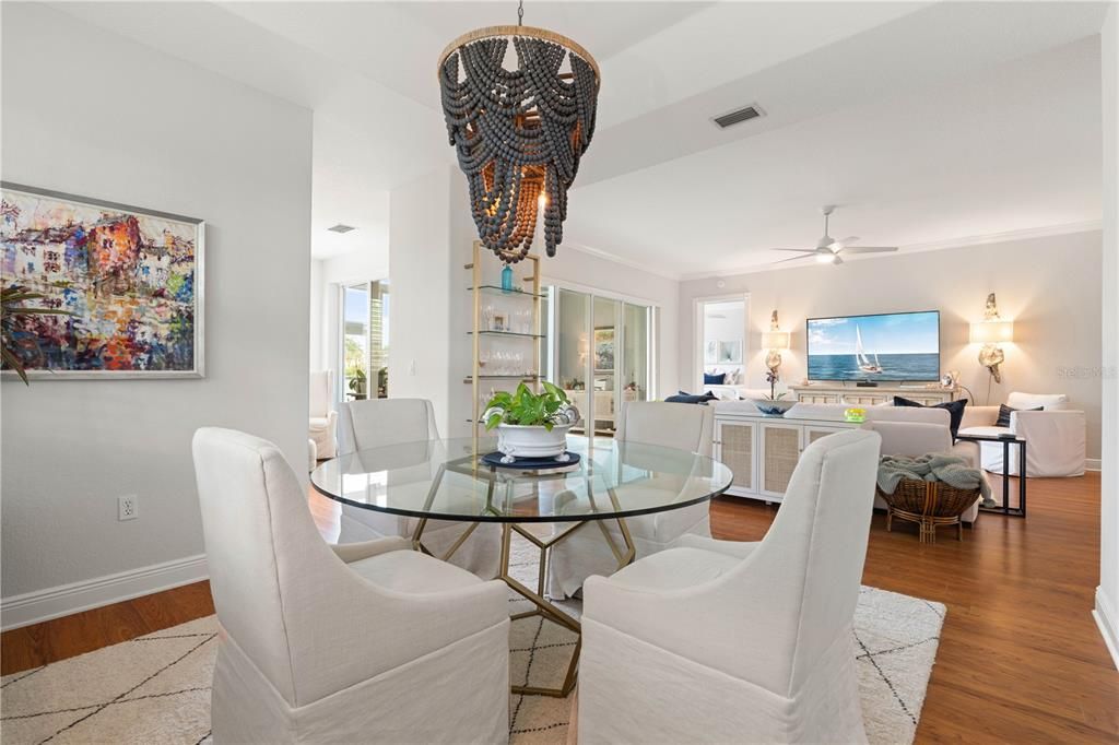 For Sale: $425,000 (3 beds, 2 baths, 2022 Square Feet)