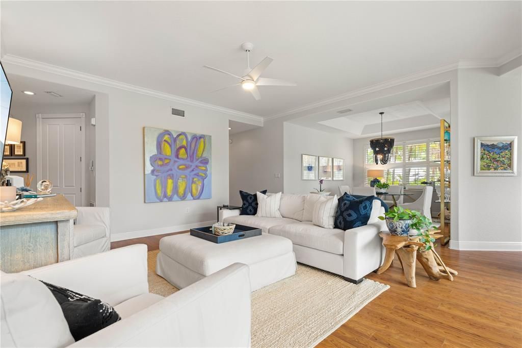 For Sale: $425,000 (3 beds, 2 baths, 2022 Square Feet)