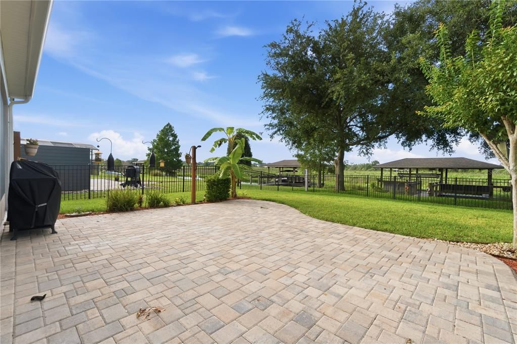 For Sale: $859,999 (4 beds, 2 baths, 2500 Square Feet)