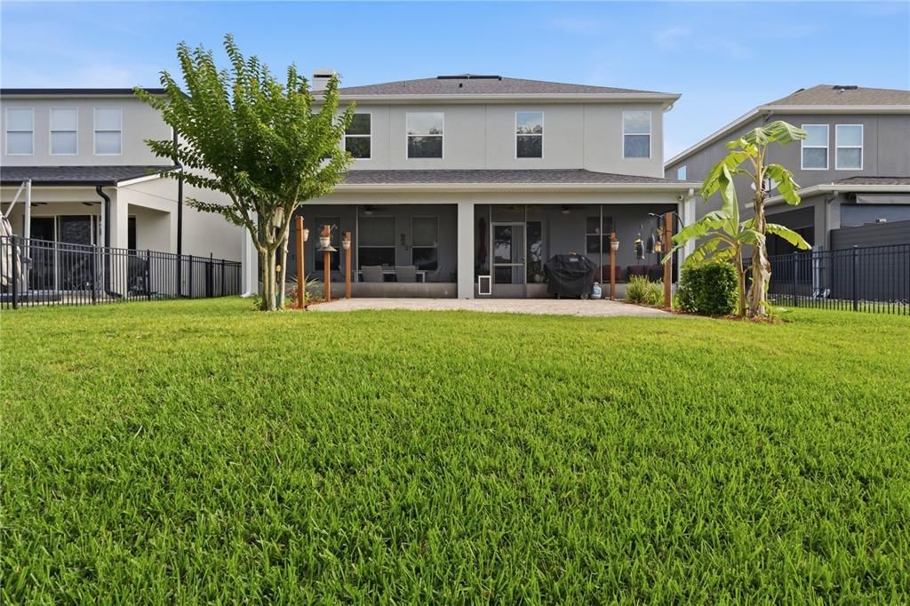 For Sale: $859,999 (4 beds, 2 baths, 2500 Square Feet)