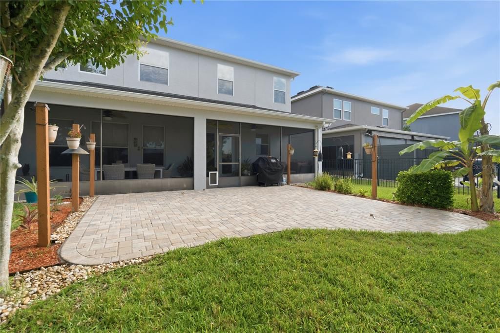 For Sale: $859,999 (4 beds, 2 baths, 2500 Square Feet)
