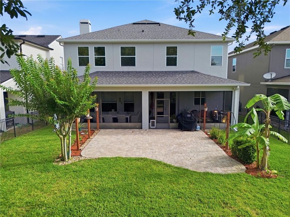 For Sale: $859,999 (4 beds, 2 baths, 2500 Square Feet)