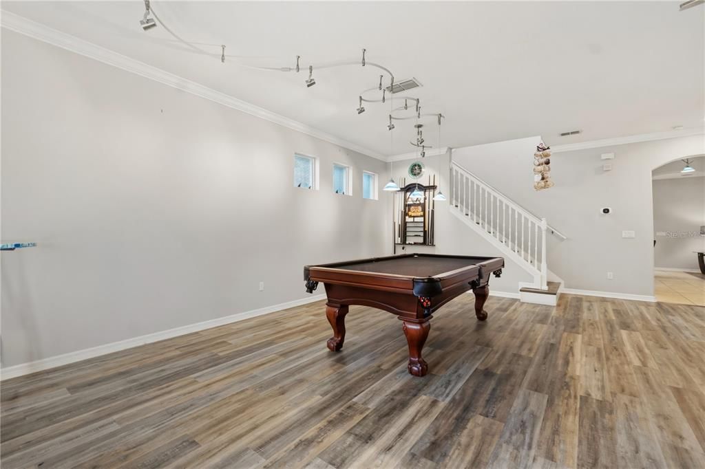 For Sale: $859,999 (4 beds, 2 baths, 2500 Square Feet)