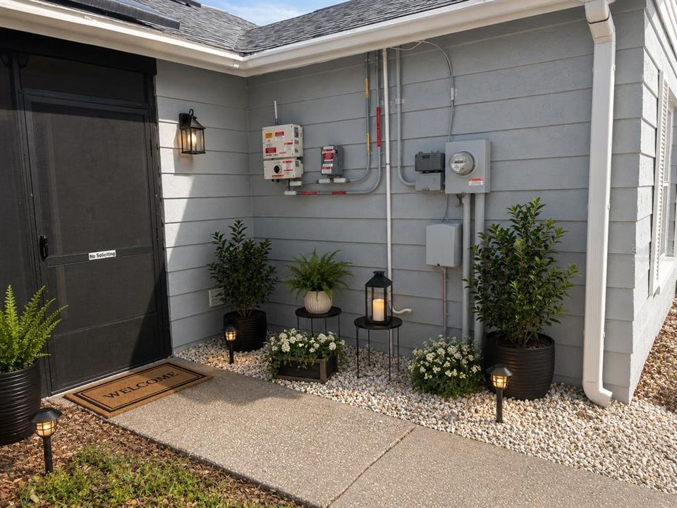 For Sale: $289,900 (2 beds, 2 baths, 985 Square Feet)