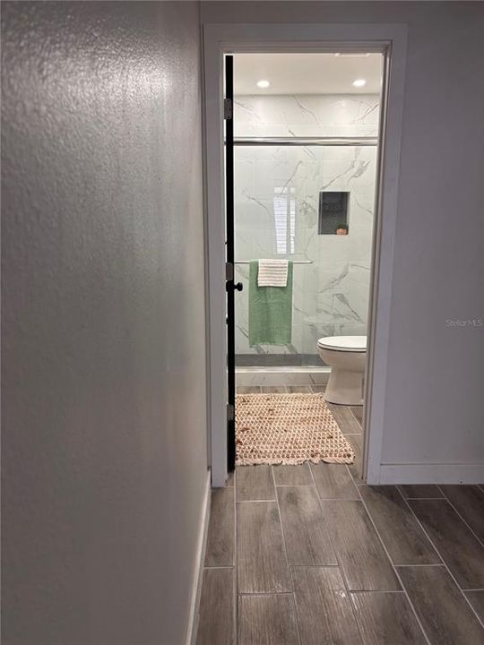 For Sale: $289,900 (2 beds, 2 baths, 985 Square Feet)