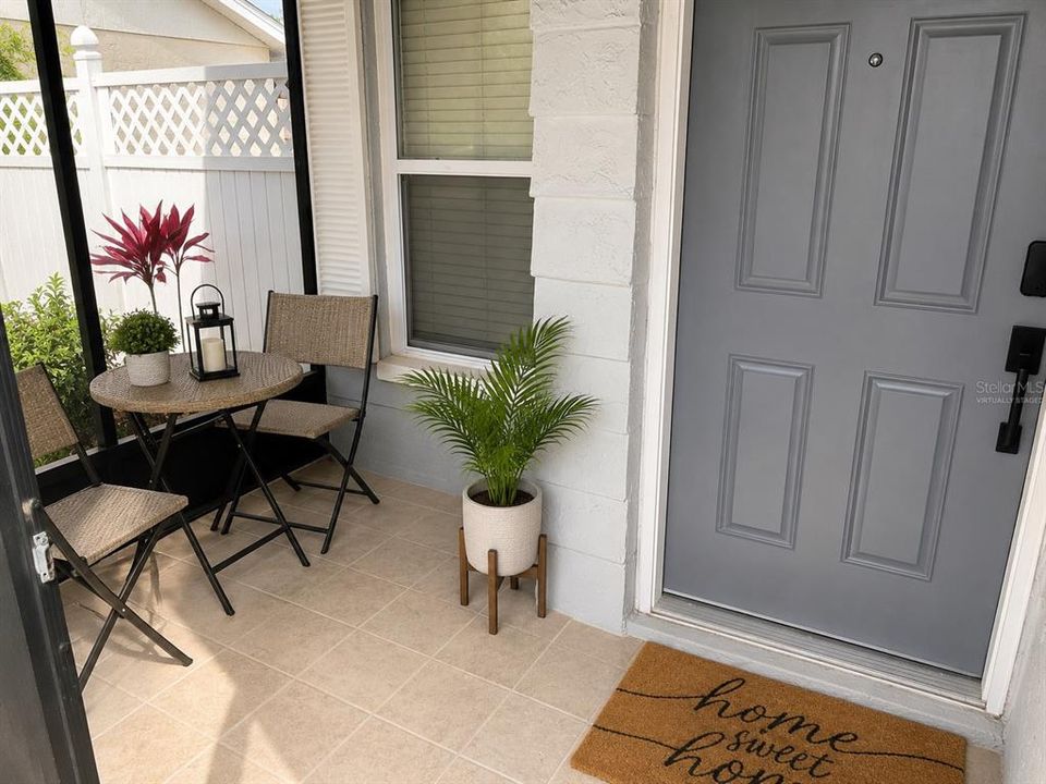For Sale: $289,900 (2 beds, 2 baths, 985 Square Feet)