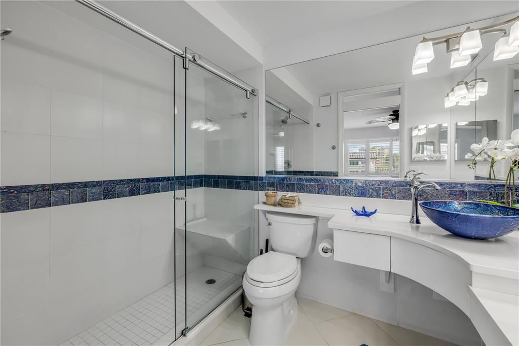 На продажу: $499,500 (2 спален, 2 ванн, 1045 Квадратных фут)