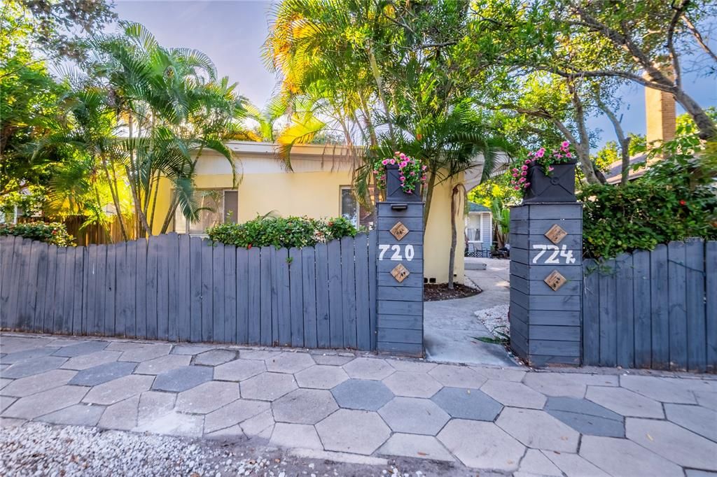 En Venta: $649,000 (4 camas, 0 baños, 1791 Pies cuadrados)