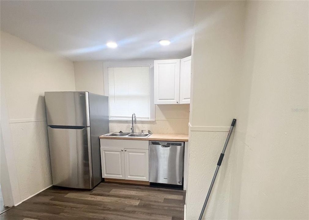 En Venta: $649,000 (4 camas, 0 baños, 1791 Pies cuadrados)