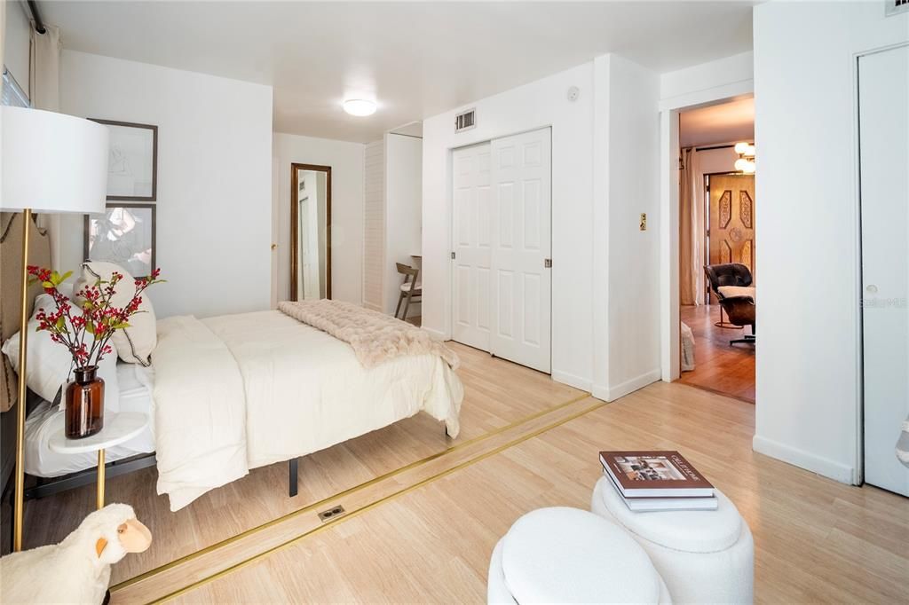 En Venta: $649,000 (4 camas, 0 baños, 1791 Pies cuadrados)