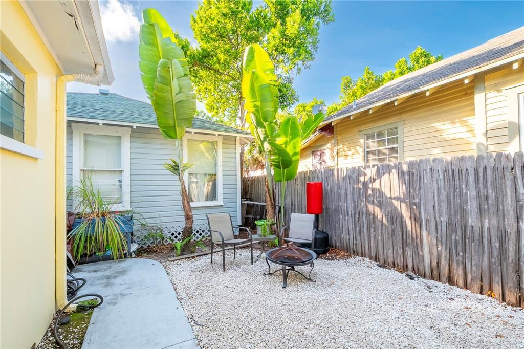 En Venta: $649,000 (4 camas, 0 baños, 1791 Pies cuadrados)